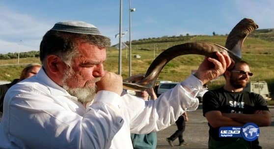 مستوطنون يهود يقتحمون “قبر سيدنا يوسف” في نابلس