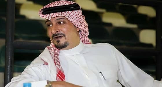 رئيس " الأهلي " يناقش الأخطاء التي تسببت في خسارته أمام " الهلال "