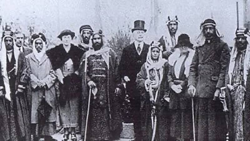 صورة نادرة للملك فيصل وهو طفل