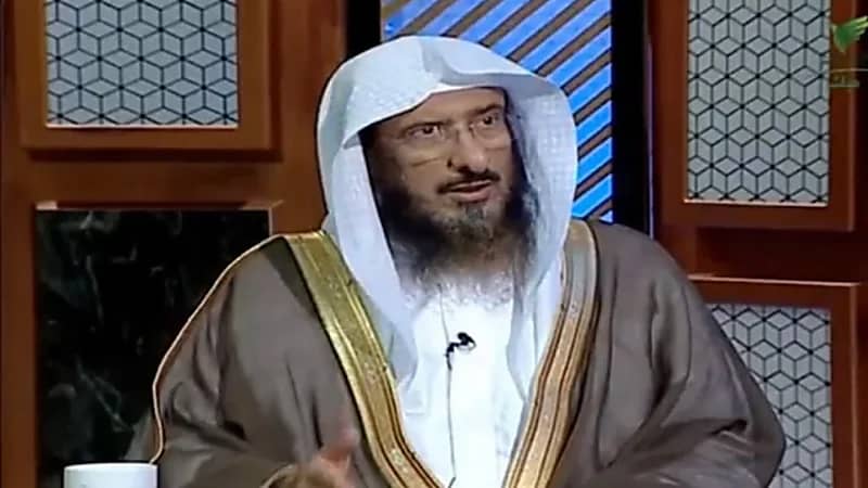 "الماجد" يوضح حكم من يقدم نصائح في أسواق الأوراق المالية لتحقيق مكاسب بالمخالفة