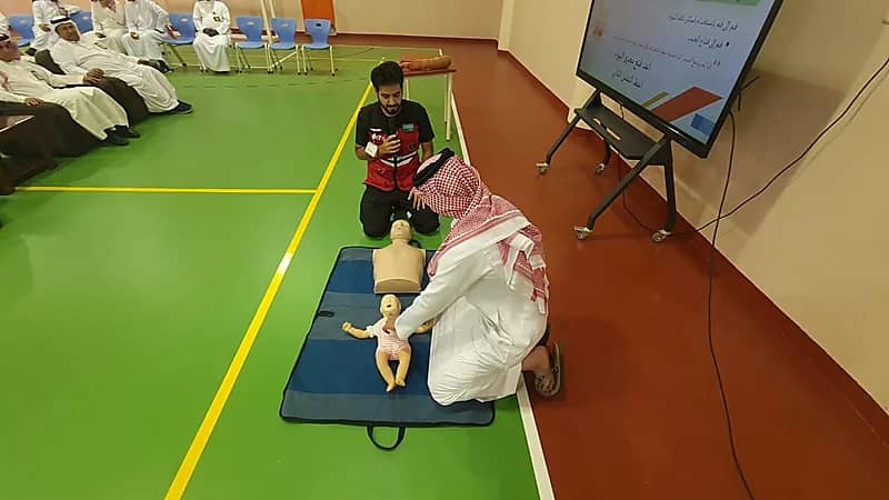 الهلال الأحمر يختتم أنشطة حياة في إدارات تعليم عسير