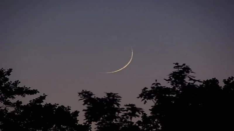 فلكية جدة: هلال شعبان يزين سماء المملكة اليوم