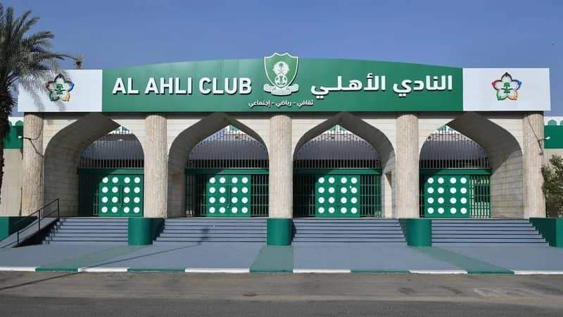 الأهلي يتعاقد مع مستشار فني ليتجاوز الأزمة