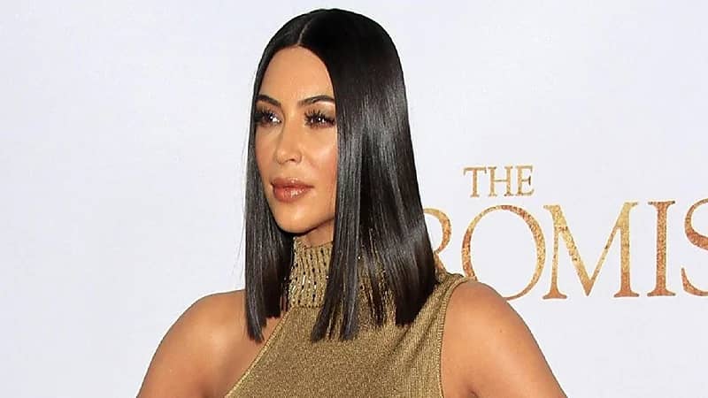 كيم كاردشيان تطلب عظام والدتها لتحولها لمجواهرات!