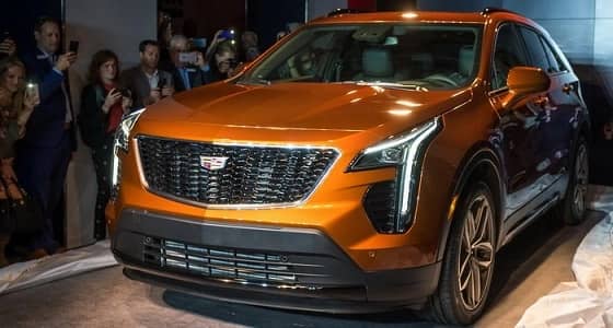 بالصور.. انطلاق " كاديلاك XT4 " بمحرك قوي في نيويورك