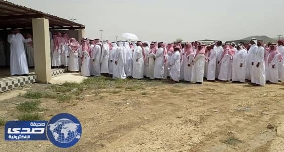 تشييع جثمان المواطن قتيل زوجته اليمنية في محايل