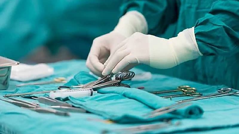 طبيب يوضح مدى إمكانية حدوث نزيف بعد استئصال لحمية القولون