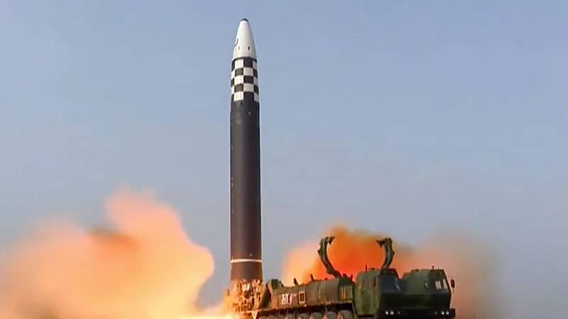 كوريا الشمالية تأمر جيشها بالتأهب الكامل على جميع المستويات