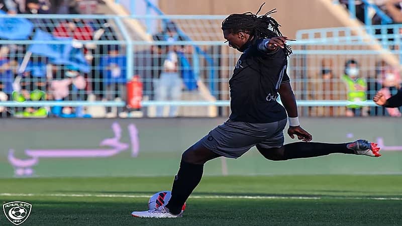 " غوميز " يحدد مستقبله مع الهلال خلال أيام
