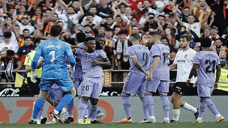 ريال مدريد يلجأ للقضاء الإسباني بعد الإهانات العنصرية تجاه فينيسيوس