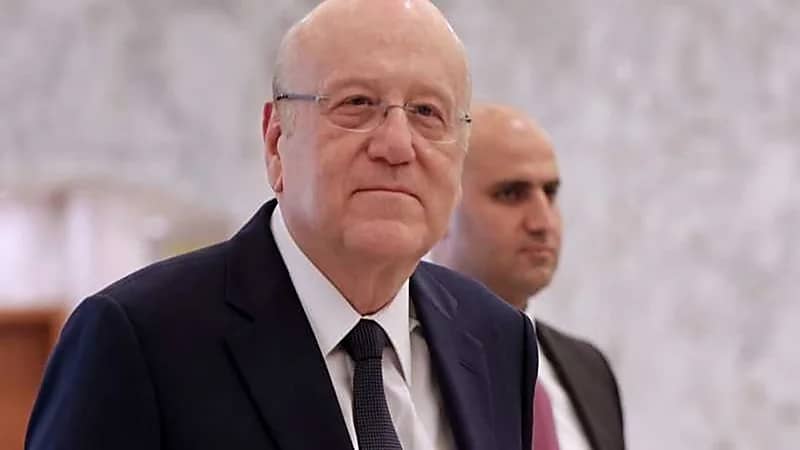 بالفيديو.. نجيب ميقاتي يمازح صحفي: بدك تفوت معي على أوضة النوم!