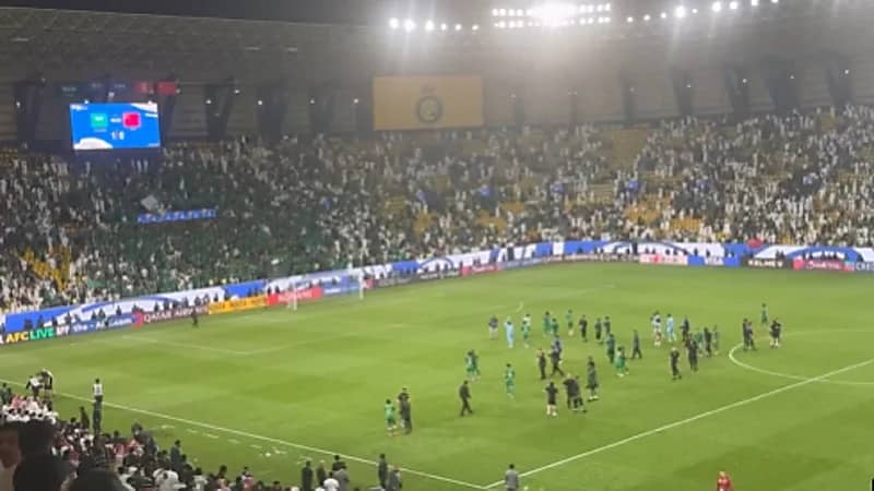 فرحة جماهير الأخضر واللاعبين بعد الفوز .. فيديو