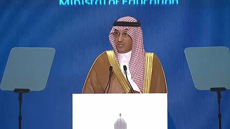 وزير التعليم: تطوير المناهج لمواكبة التغيرات العالمية وترسيخ الهوية الوطنية برؤية ولي العهد .. فيديو