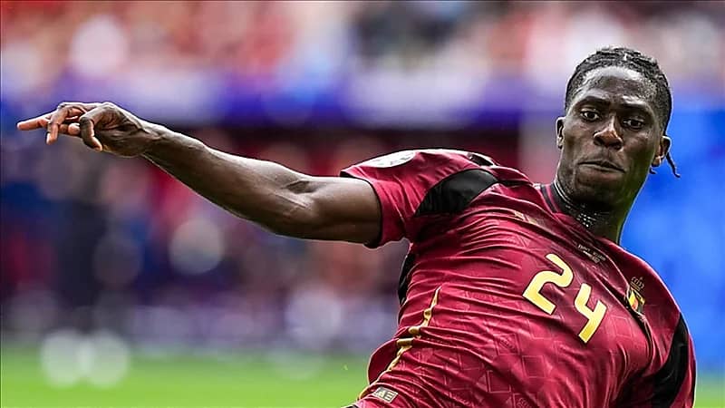 الهلال يسعى لضم نجم أستون فيلا قبل مونديال الأندية