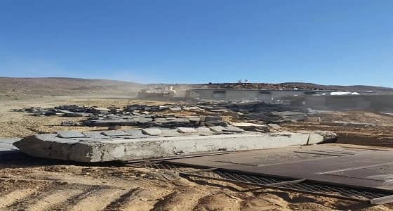 بالصور.. " أمانة المدينة " تزيل 7 تعديات في طريق حائل