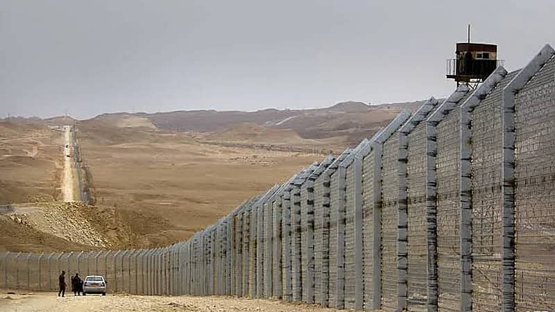 الداخلية المصرية تنفي مقتل إسرائيليين في سيناء