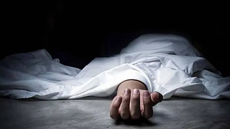 شاب يقتل والدته بسبب خلافات أسرية