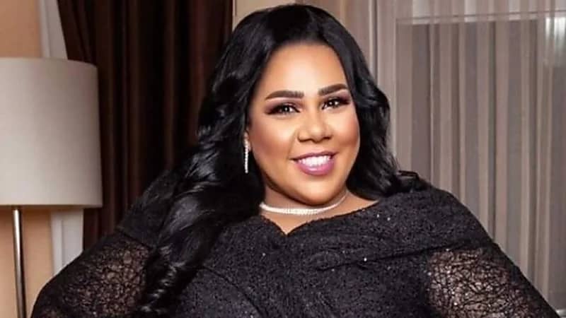 تعاطف كبير من النجوم مع شيماء سيف بعد أنباء طلاقها