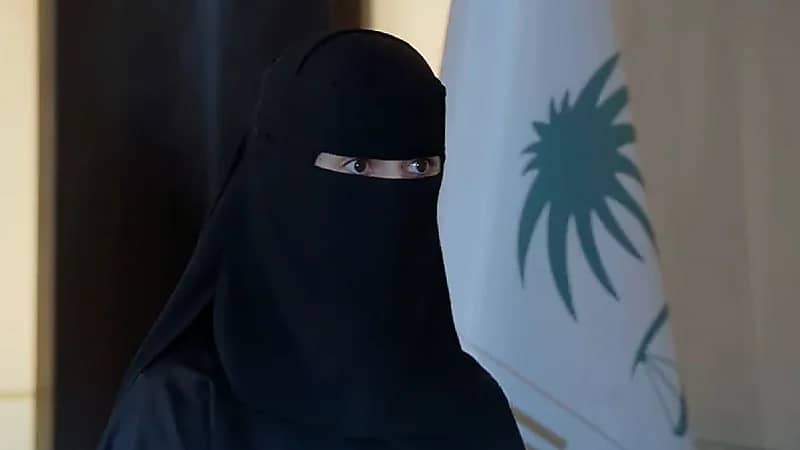 بالفيديو.. النيابة العامة توضح إجراءات التعامل مع الموقوفين غير النظاميين