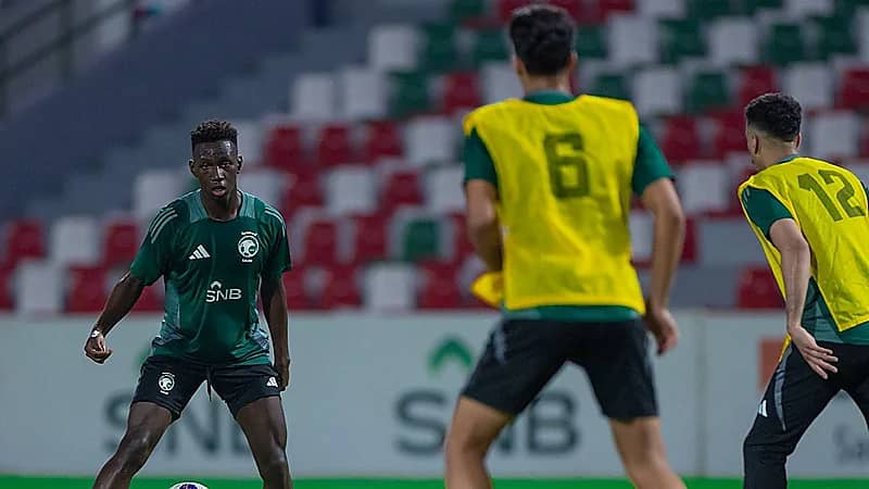 الأخضر يدشن تدريباته في معسكر الدمام