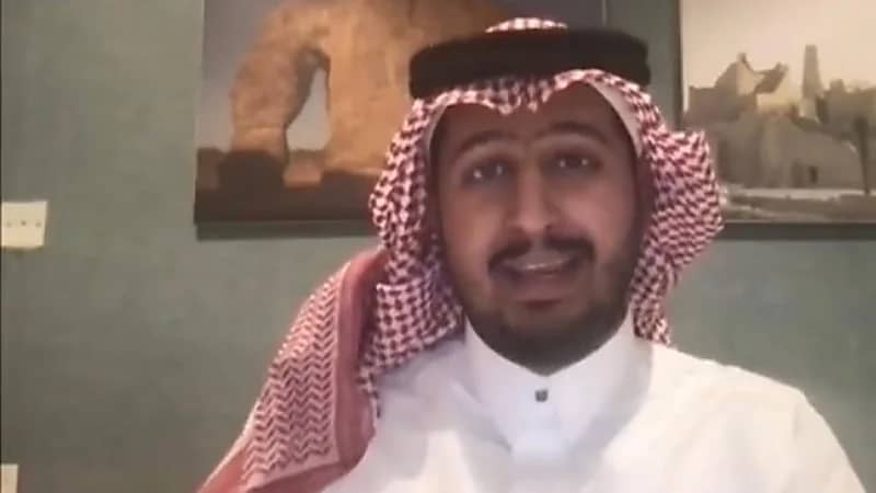 "خبير" يوضح طريقة سرقة القراصنة لأموال مستخدمي الإنترنت (فيديو)