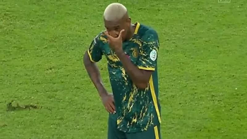 بالفيديو .. لحظة طرد تاليسكا من مباراة الاتحاد والنصر