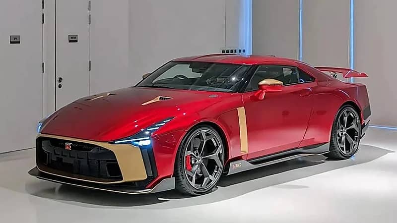 بالصور.. نيسان GTR بتعديل مميز وتجهيزات فنية وتقنية جديدة