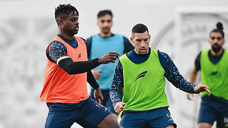 غياب رباعي الشباب عن مواجهة القادسية