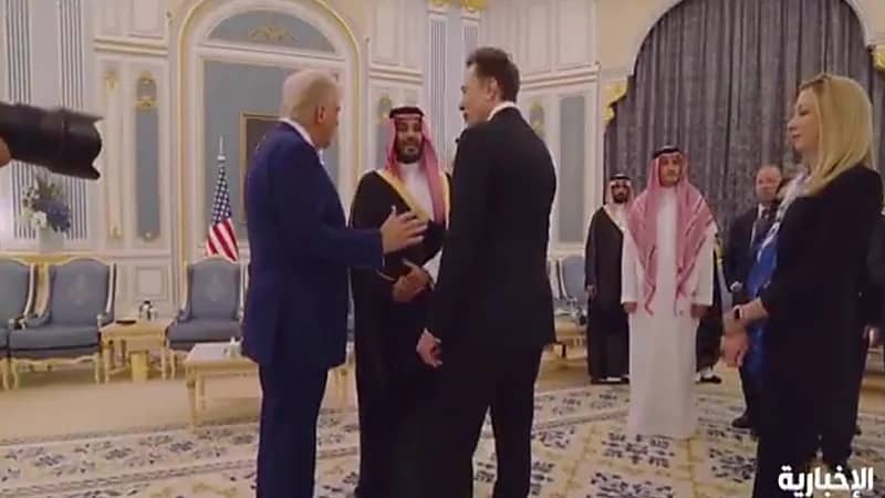 حديث جانبي يجمع ولي العهد وترامب وإيلون ماسك في قصر اليمامة.. فيديو