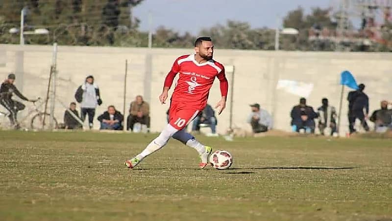 وفاة اللاعب الفلسطيني مهند اللي متأثرا بإصابته بالقصف الإسرائيلي