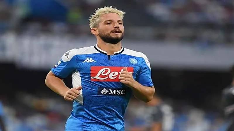 لاعب نابولي يرفض عرضا من نادٍ سعودي 