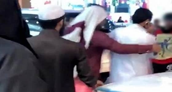 تفاصيل جديدة يرويها شقيق الفتاة المعتدي عليها من عضو هيئة الأمر بالمعروف