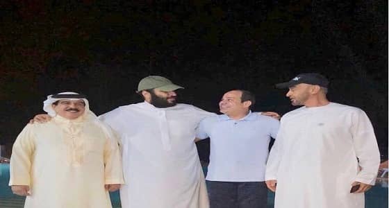 صورة عفوية لسمو ولي العهد في ضيافة " السيسي " قبل أيام