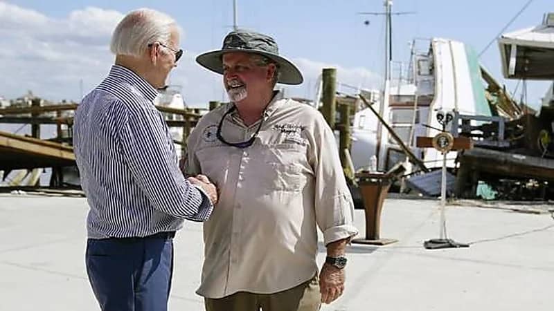 بالفيديو.. "بايدن" يتلفظ بكلمة نابية خلال زيارته لفلوريدا