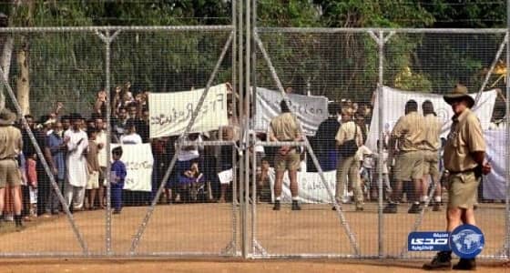 صحيفة بريطانية : تعرض أطفال لإنتهاكات جنسية فى مخيمات رسمية للاجئين باليونان