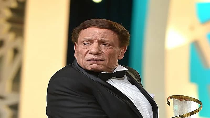 أول رد من عادل إمام على أنباء إصابته بالزهايمر