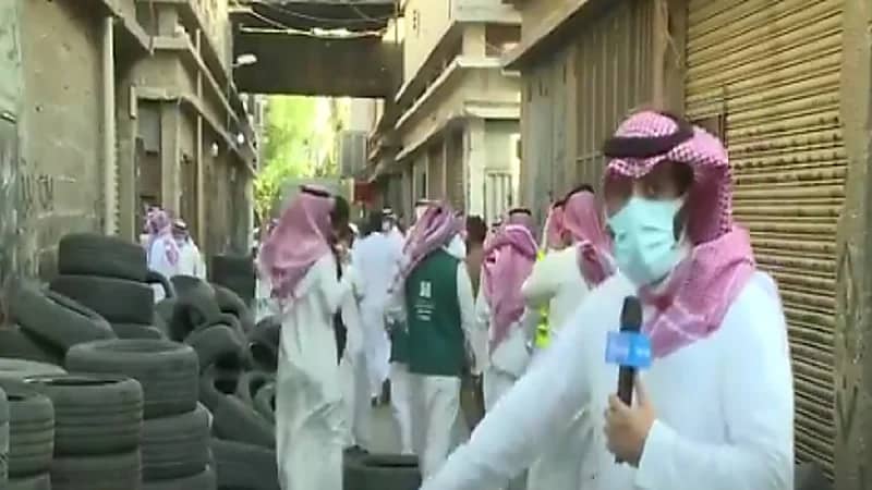 بالفيديو .. مداهمة مستودعات الإطارات المغشوشة في شارع " الغرابي " بالرياض