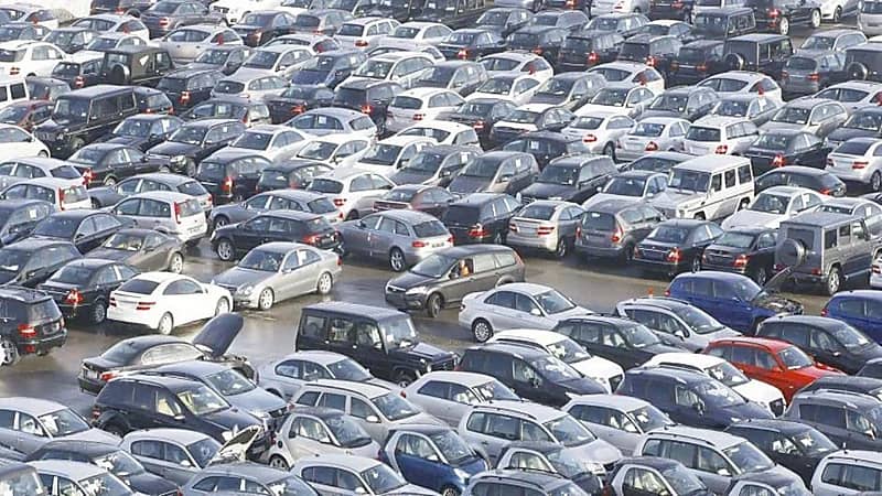 إقامة مزاد علني لبيع سيارات في جمرك ميناء ضباء