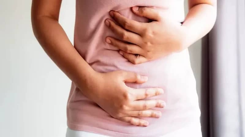 "الذيابي": المعجنات تزيد من غازات وانتفاخات البطن