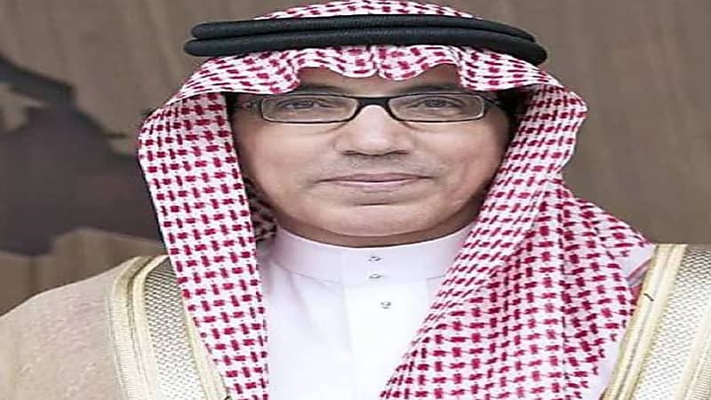 كاتب يكشف عن سر بكائه أمام العميد بعد التخرج من الجامعة "فيديو" 