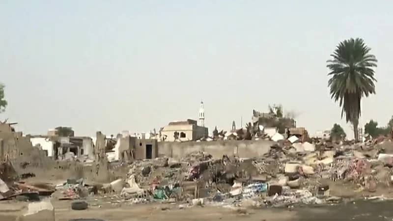 بالفيديو.. إزالة الأحياء العشوائية بجدة والقبض على المخالفين