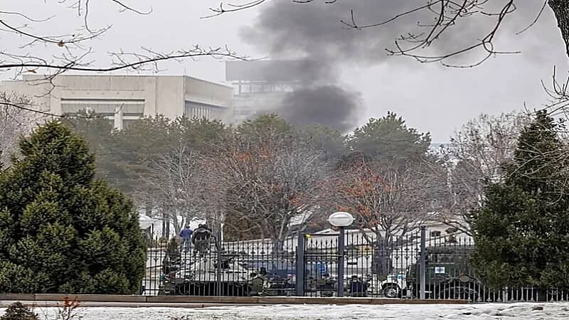 الجماعات المسلحة تشتبك مع قوات الأمن في كازاخستان