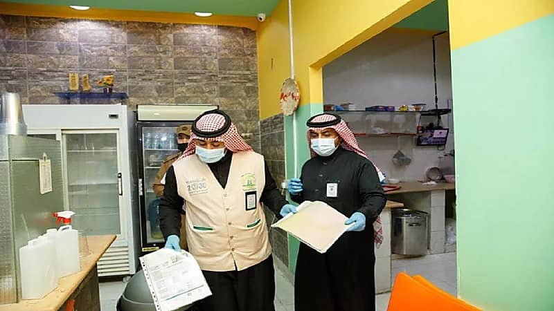 أمانة الجوف تضبط 30 مخالفة للإجراءات الاحترازية من فيروس كورونا