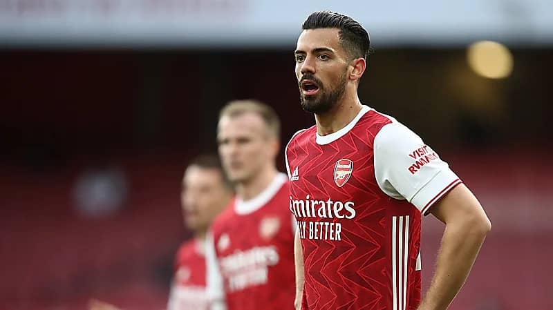 "معتل" يطعن مدافع مونزا الإيطالي