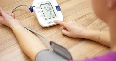 أعراض ضغط الدم المرتفع وأنواعه
