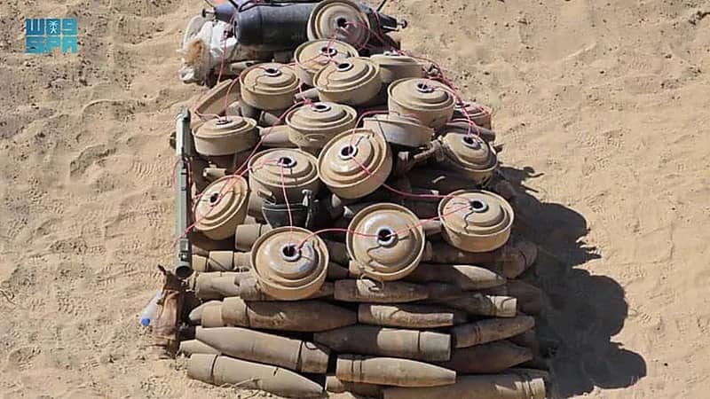 خلال أسبوع.. "مسام" ينتزع أكثر من 1300 لغم في عدة محافظات يمنية