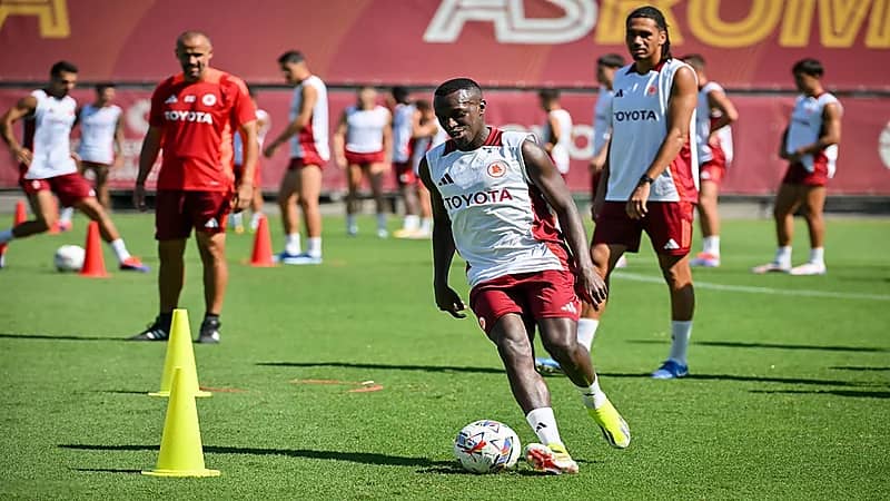 سعود عبدالحميد على مقاعد البدلاء أمام تورينو في الدوري الإيطالي