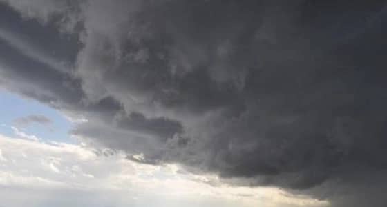 سحب رعدية ممطرة ورياح نشطة على معظم مناطق المملكة
