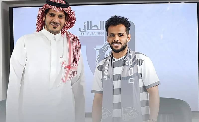 الطائي‬⁩ يتعاقد مع عبدالفتاح عسيري