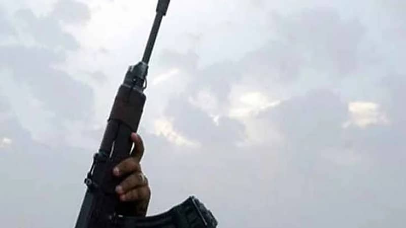 رصاصة طائشة تنهي حياة عريس أثناء حفل زفافه